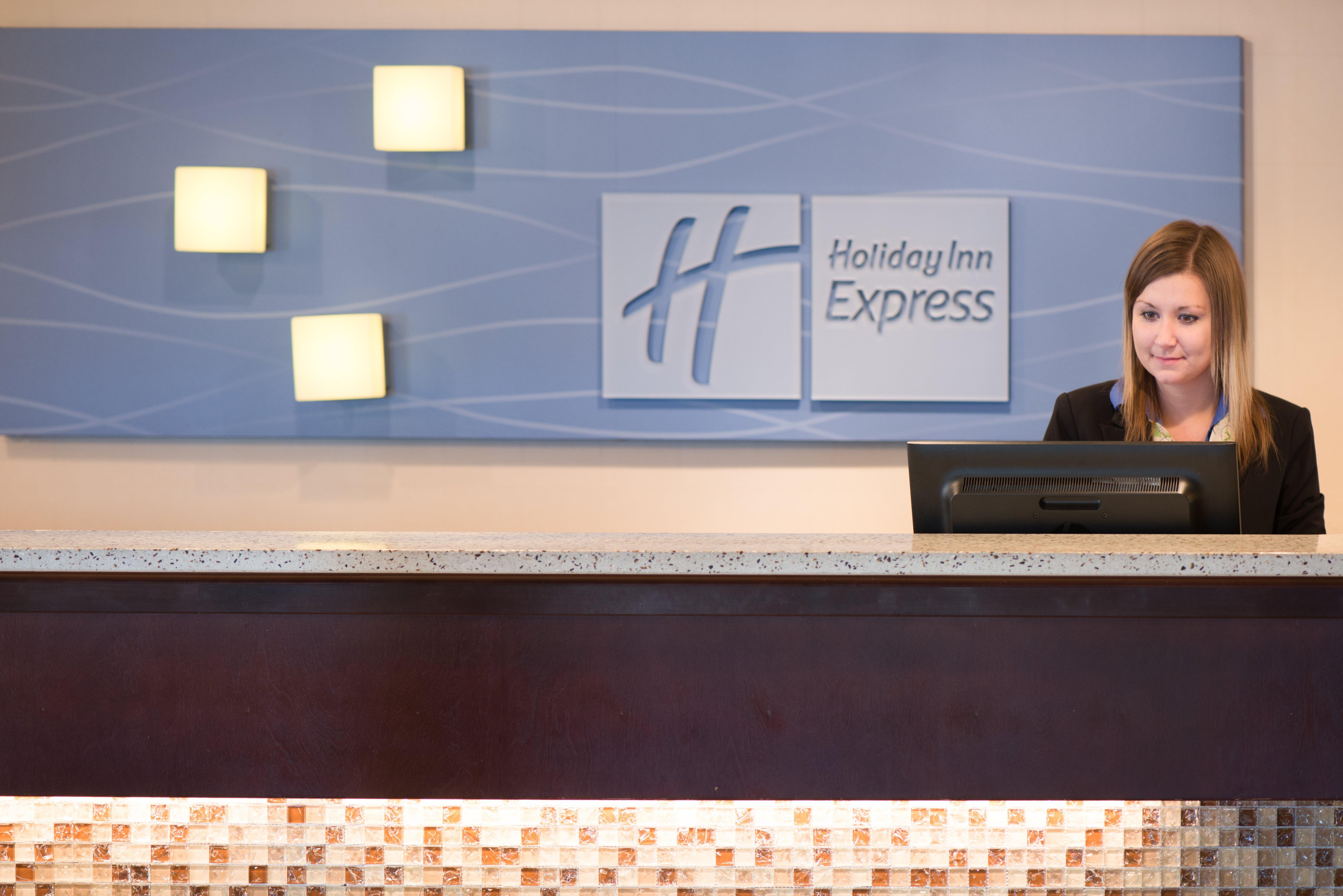 Holiday Inn Express Wenatchee, An Ihg Hotel Exterior photo